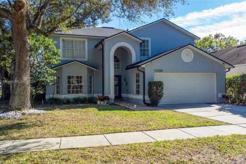 Casa en venta en Orlando, Florida, 5 dormitorios № 1404348 - foto 1