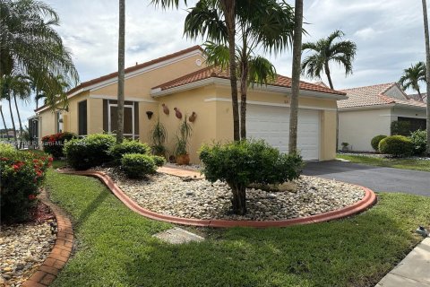 Villa ou maison à vendre à Weston, Floride: 3 chambres, 125.7 m2 № 1404297 - photo 1