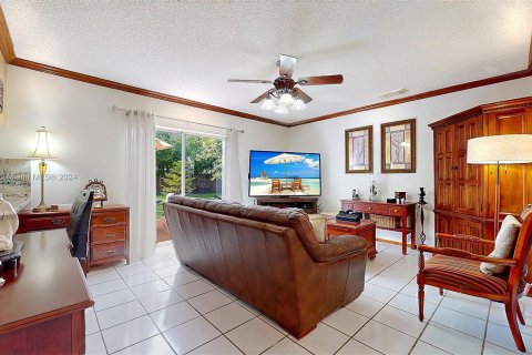 Casa en venta en Miami, Florida, 4 dormitorios, 188.96 m2 № 1404199 - foto 18