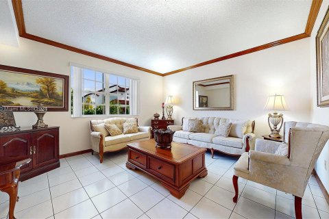 Casa en venta en Miami, Florida, 4 dormitorios, 188.96 m2 № 1404199 - foto 10