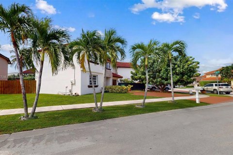 Casa en venta en Miami, Florida, 4 dormitorios, 188.96 m2 № 1404199 - foto 6