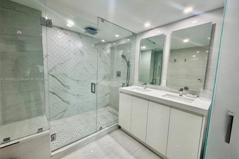 Condo in Bal Harbour, Florida, 3 bedrooms  № 1332218 - photo 28