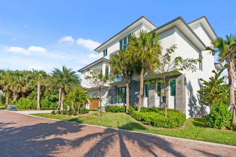 Купить виллу или дом в Хатчинсон-Айленд-Саут, Флорида 4 спальни, 464.51м2, № 996436 - фото 12