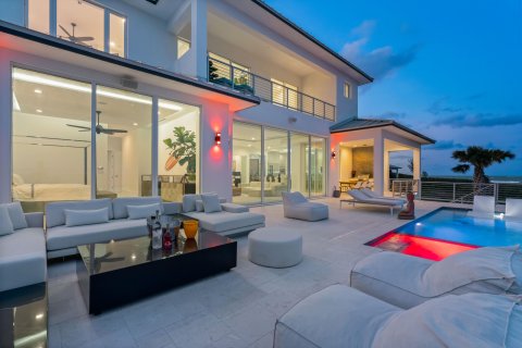 Casa en venta en Hutchinson Island South, Florida, 4 dormitorios, 464.51 m2 № 996436 - foto 4