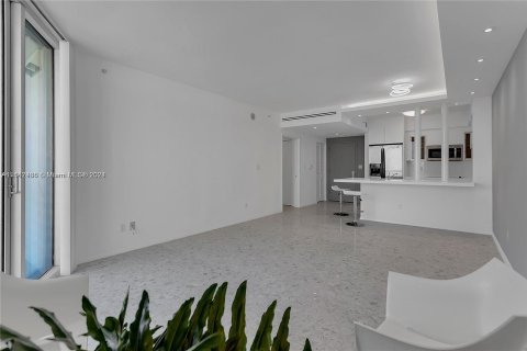 Condo in Miami, Florida, 1 bedroom  № 1415234 - photo 9