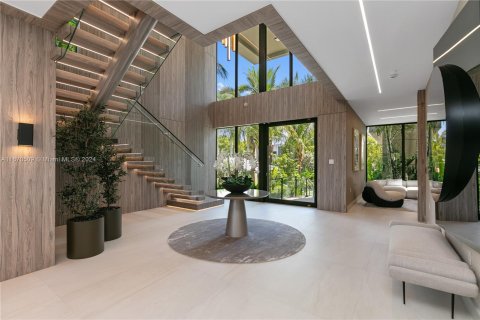 Casa en venta en Miami, Florida, 6 dormitorios, 762.73 m2 № 1415232 - foto 13