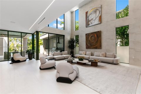 Casa en venta en Miami, Florida, 6 dormitorios, 762.73 m2 № 1415232 - foto 8