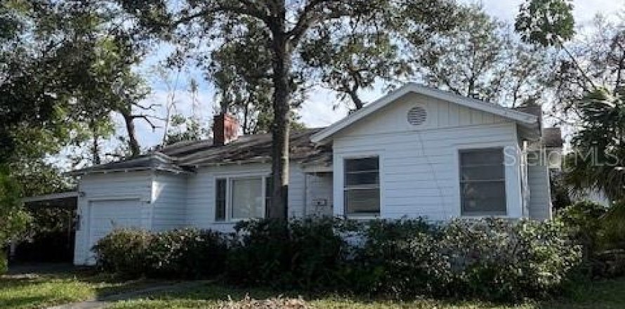 House in Tampa, Florida 3 bedrooms, 138.98 sq.m. № 1404773