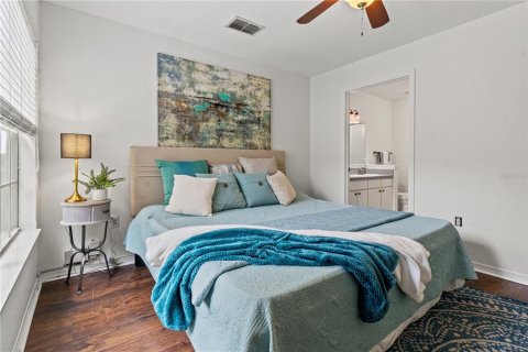 Condo in Tampa, Florida, 1 bedroom  № 1360933 - photo 6