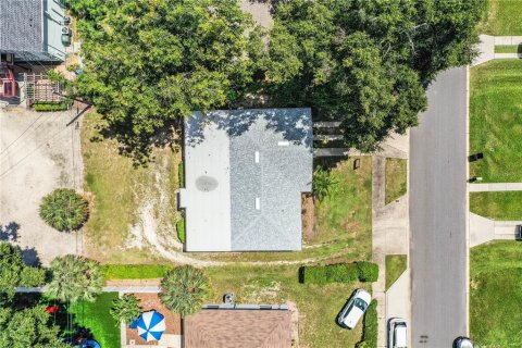 Immobilier commercial à louer à Lakeland, Floride: 164.9 m2 № 1343643 - photo 8