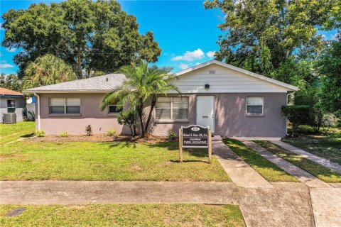 Immobilier commercial à louer à Lakeland, Floride: 164.9 m2 № 1343643 - photo 4