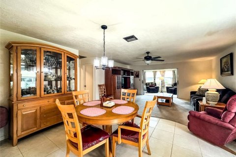 Villa ou maison à vendre à Fort Myers, Floride: 2 chambres, 145.58 m2 № 1105116 - photo 10