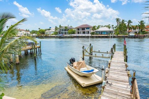 Villa ou maison à vendre à North Palm Beach, Floride: 2 chambres, 97.36 m2 № 614386 - photo 10