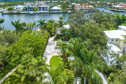 Casa en venta en North Palm Beach, Florida, 2 dormitorios, 97.36 m2 № 614386 - foto 1