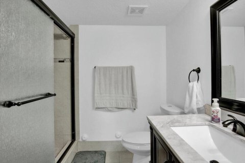 Condo in West Palm Beach, Florida, 3 bedrooms  № 1118584 - photo 21