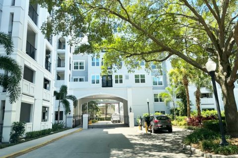 Condo in Orlando, Florida, 1 bedroom  № 1251248 - photo 1