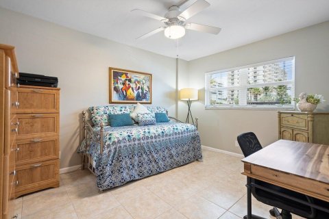 Condo in Highland Beach, Florida, 2 bedrooms  № 1178620 - photo 30