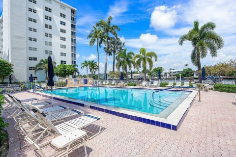 Condominio en venta en Highland Beach, Florida, 2 dormitorios, 111.58 m2 № 1178620 - foto 17