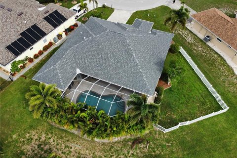 Villa ou maison à vendre à Punta Gorda, Floride: 3 chambres, 195.65 m2 № 1307717 - photo 3