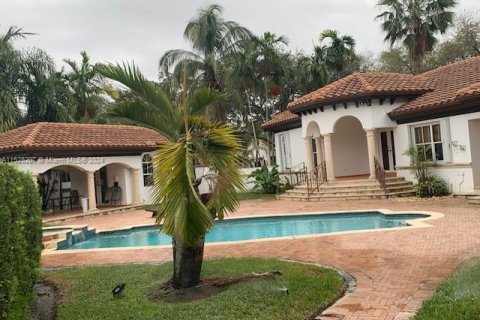 Купить виллу или дом в Майами-Лейкс, Флорида 5 спален, 446.21м2, № 983209 - фото 3