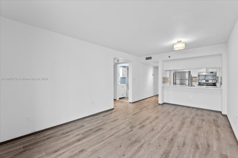 Condominio en venta en Miami, Florida, 1 dormitorio, 53.42 m2 № 1378723 - foto 9