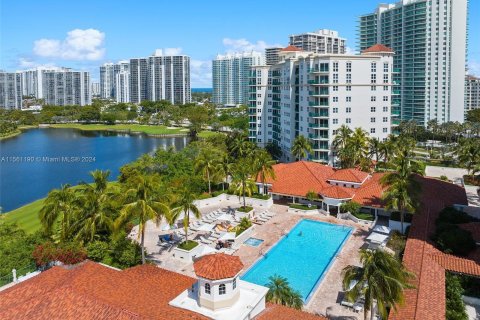 Condo in Aventura, Florida, 2 bedrooms  № 1095190 - photo 27