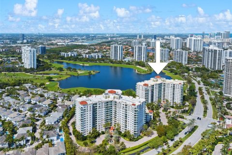 Condo in Aventura, Florida, 2 bedrooms  № 1095190 - photo 2