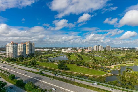 Condominio en venta en Aventura, Florida, 2 dormitorios, 126.44 m2 № 1095227 - foto 30