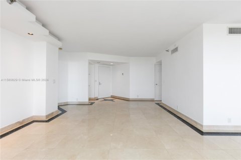 Condo in Aventura, Florida, 2 bedrooms  № 1095227 - photo 6