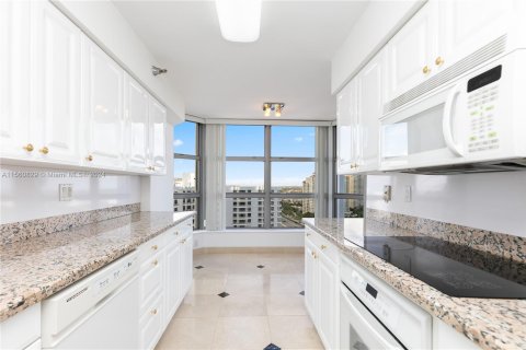 Condominio en venta en Aventura, Florida, 2 dormitorios, 126.44 m2 № 1095227 - foto 12