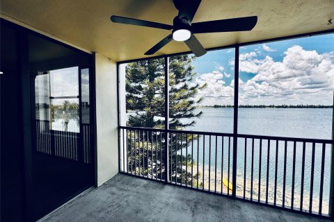 Condo in Oakland Park, Florida, 2 bedrooms  № 1221203 - photo 28