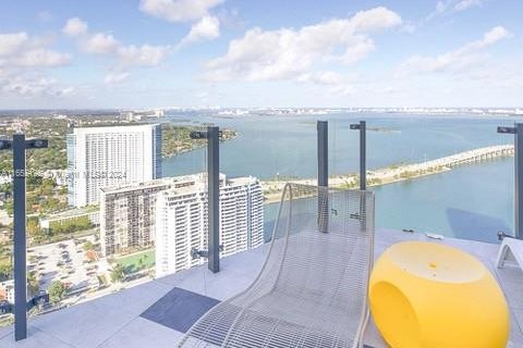 Copropriété à louer à Miami, Floride: 3 chambres, 123 m2 № 1352238 - photo 6