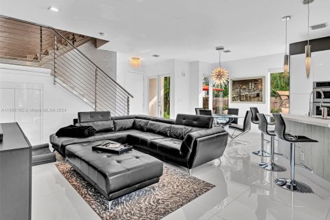 Adosado en venta en Fort Lauderdale, Florida, 3 dormitorios, 218.51 m2 № 1351959 - foto 19