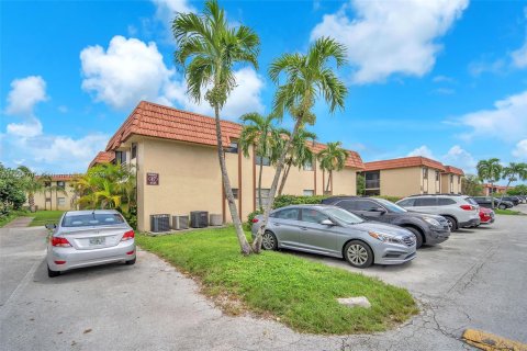 Copropriété à vendre à Hialeah, Floride: 3 chambres, 91.04 m2 № 1351986 - photo 29