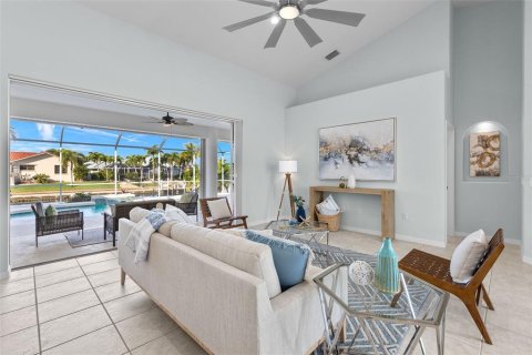 Villa ou maison à vendre à Punta Gorda, Floride: 3 chambres, 195.75 m2 № 932746 - photo 6