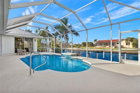 Villa ou maison à vendre à Punta Gorda, Floride: 3 chambres, 195.75 m2 № 932746 - photo 28