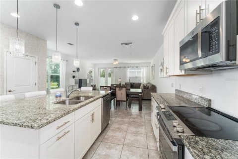 Adosado en venta en Winter Garden, Florida, 3 dormitorios, 160.91 m2 № 1315240 - foto 9