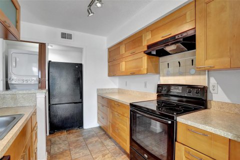Condominio en venta en Coral Springs, Florida, 1 dormitorio, 88.26 m2 № 1128226 - foto 11