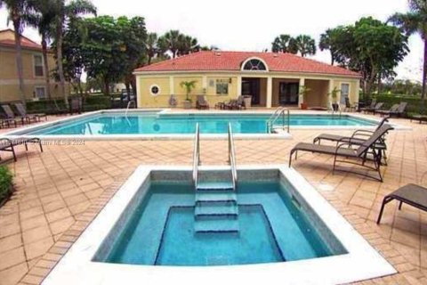 Condominio en venta en Coral Springs, Florida, 1 dormitorio, 88.26 m2 № 1128226 - foto 27