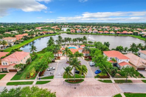 Casa en venta en Palm Beach Gardens, Florida, 4 dormitorios, 268.12 m2 № 1079672 - foto 6