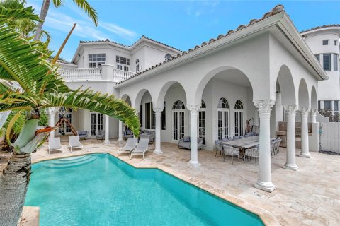 Casa en venta en Aventura, Florida, 4 dormitorios, 494.15 m2 № 860106 - foto 1
