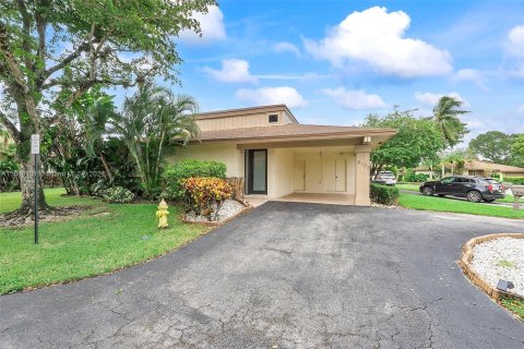 Villa ou maison à vendre à Tamarac, Floride: 2 chambres, 171.59 m2 № 1384499 - photo 28