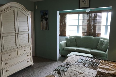 Condo in Lighthouse Point, Florida, 1 bedroom  № 619534 - photo 2