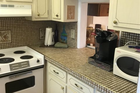 Condo in Lighthouse Point, Florida, 1 bedroom  № 619534 - photo 8