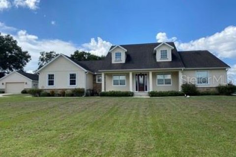 Villa ou maison à louer à Ocala, Floride: 5 chambres, 290.23 m2 № 1386457 - photo 3