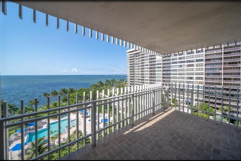 Condo in Miami, Florida, 3 bedrooms  № 466927 - photo 18