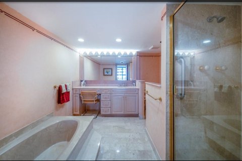 Copropriété à vendre à Miami, Floride: 3 chambres, 222.78 m2 № 466927 - photo 24