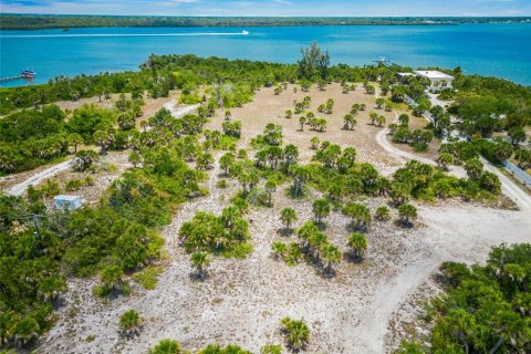 Terreno en venta en Englewood, Florida № 1196260 - foto 13