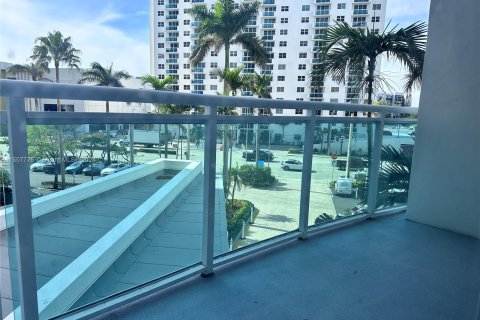 Condominio en venta en Hollywood, Florida, 1 dormitorio, 75.9 m2 № 927276 - foto 13