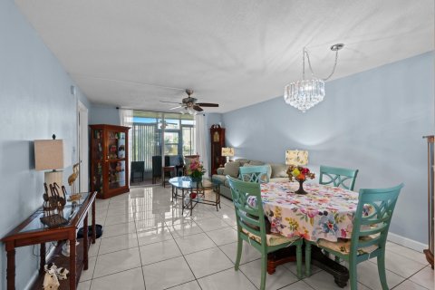 Copropriété à vendre à Sunrise, Floride: 2 chambres, 78.97 m2 № 1097876 - photo 11